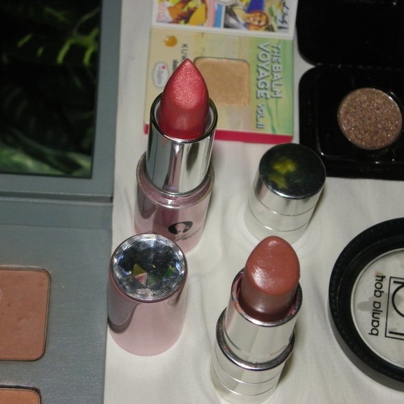 Mixed Makeup Bundle - Picture 7 of 8